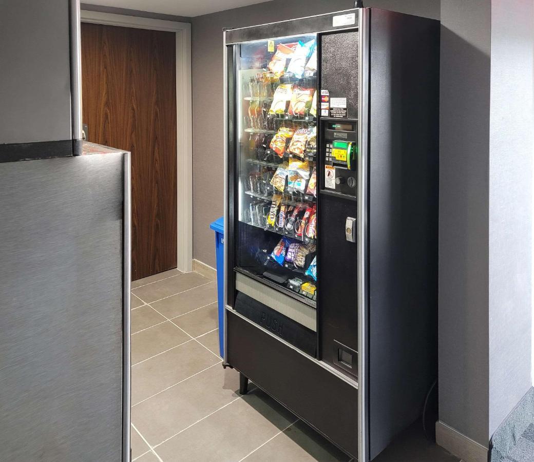 Comfort Inn & Suites Wyomissing-Reading מראה חיצוני תמונה