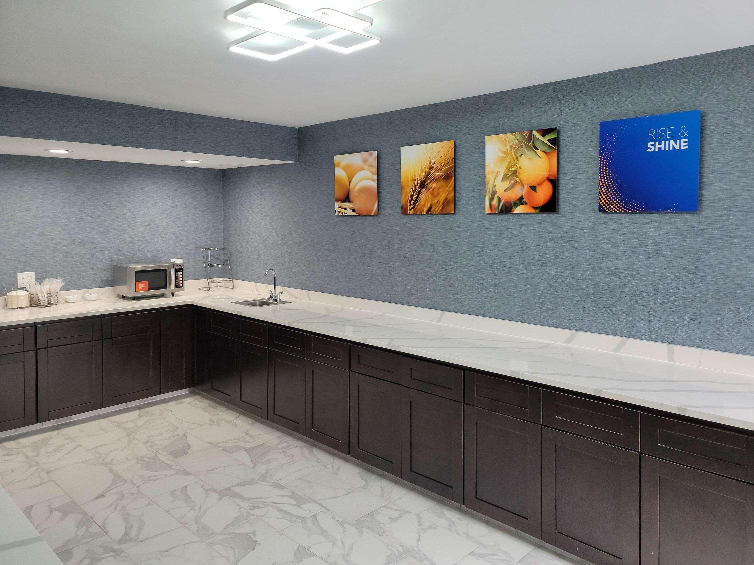 Comfort Inn & Suites Wyomissing-Reading מראה חיצוני תמונה