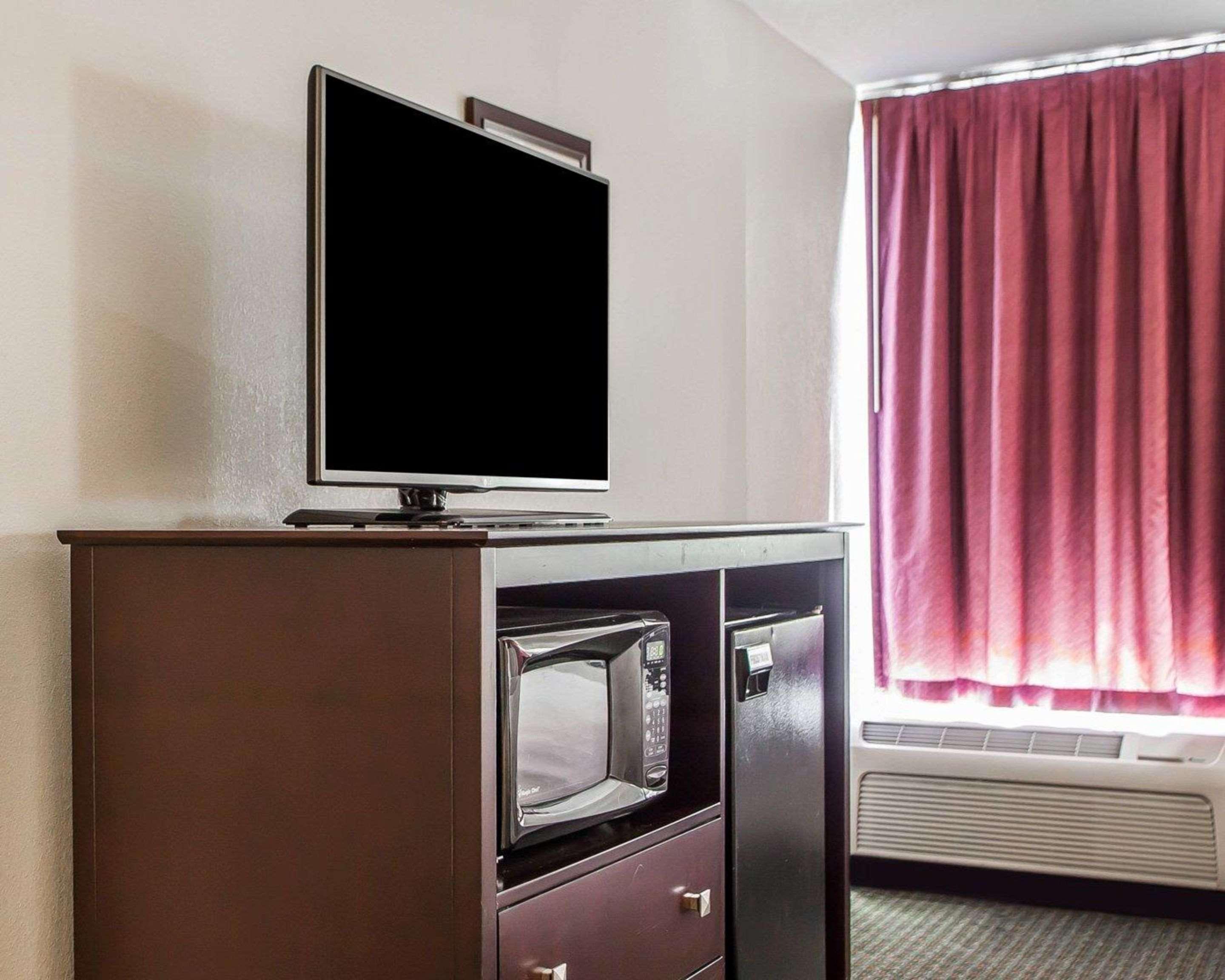 Comfort Inn & Suites Wyomissing-Reading מראה חיצוני תמונה