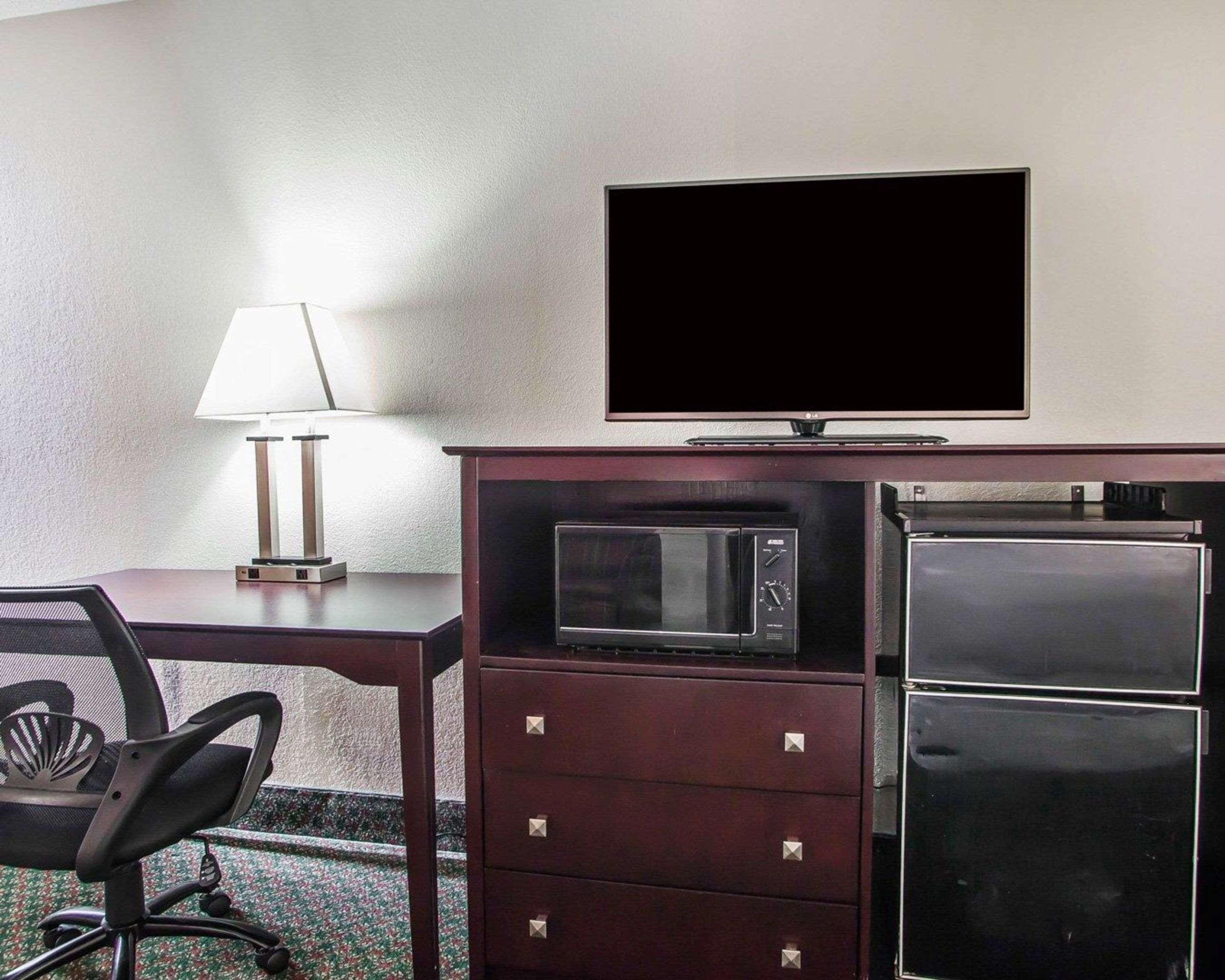 Comfort Inn & Suites Wyomissing-Reading מראה חיצוני תמונה